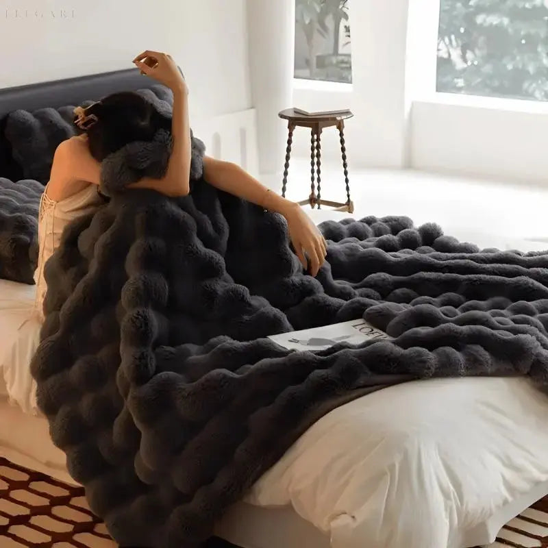 BowLift | Warming Blanket - warm blanket for winter - sofa
