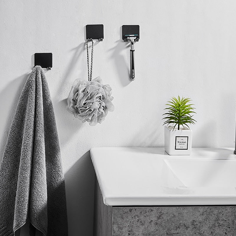 Naya Vault | Punch-free Razor Holder Storage Hook (1/2/3 Pieces) - Wall Mounted Men's Razor Shelf for the Bathroom