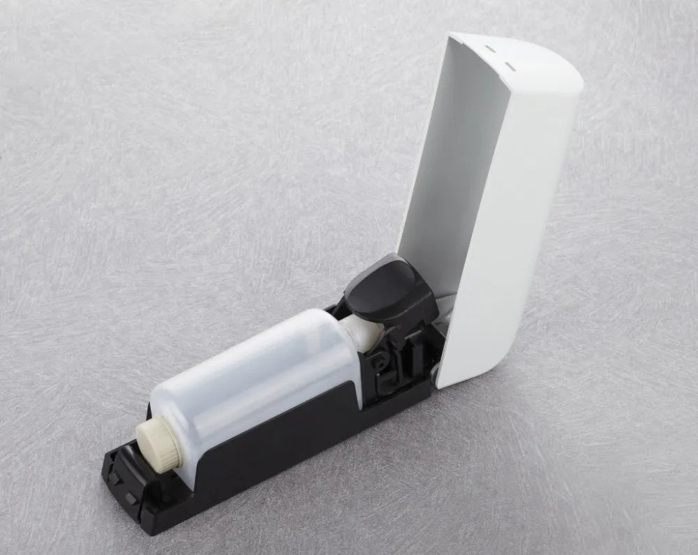 Naya Vault | Wall-mounted shower dispenser