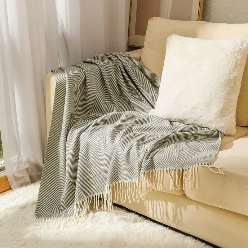 Naya Vault | Nordic Stripe Throw Sofa Blanket