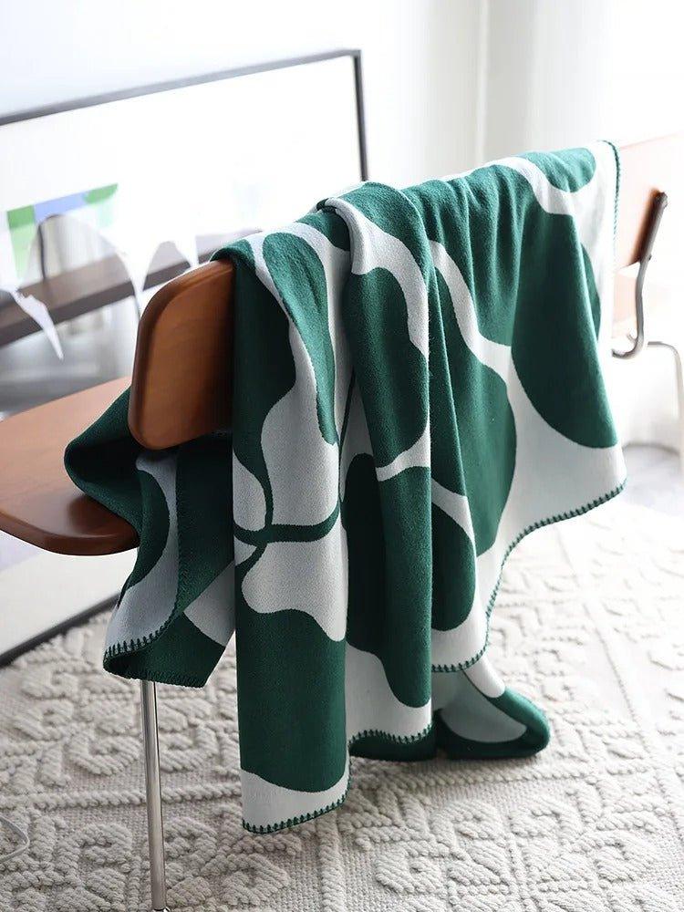 BowLift | Modern, Abstract Throw Blanket in Bohemian Style – Nordic Style Blanket, Bedspread, Coverlet